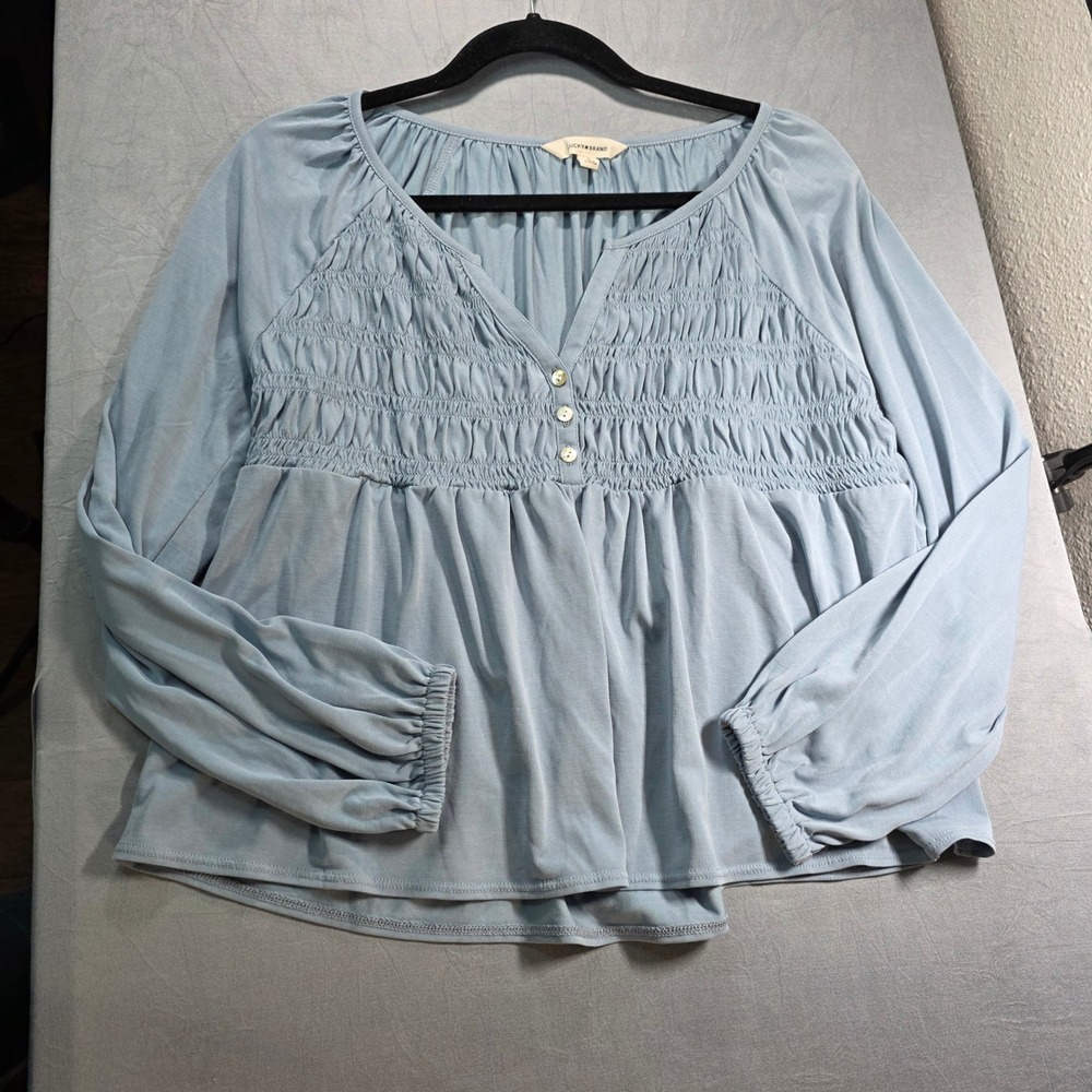 Lucky Brand Light Blue Smocked Babydoll Knit Top Long Sleeve Henley Womens Small - Picture 4 of 9